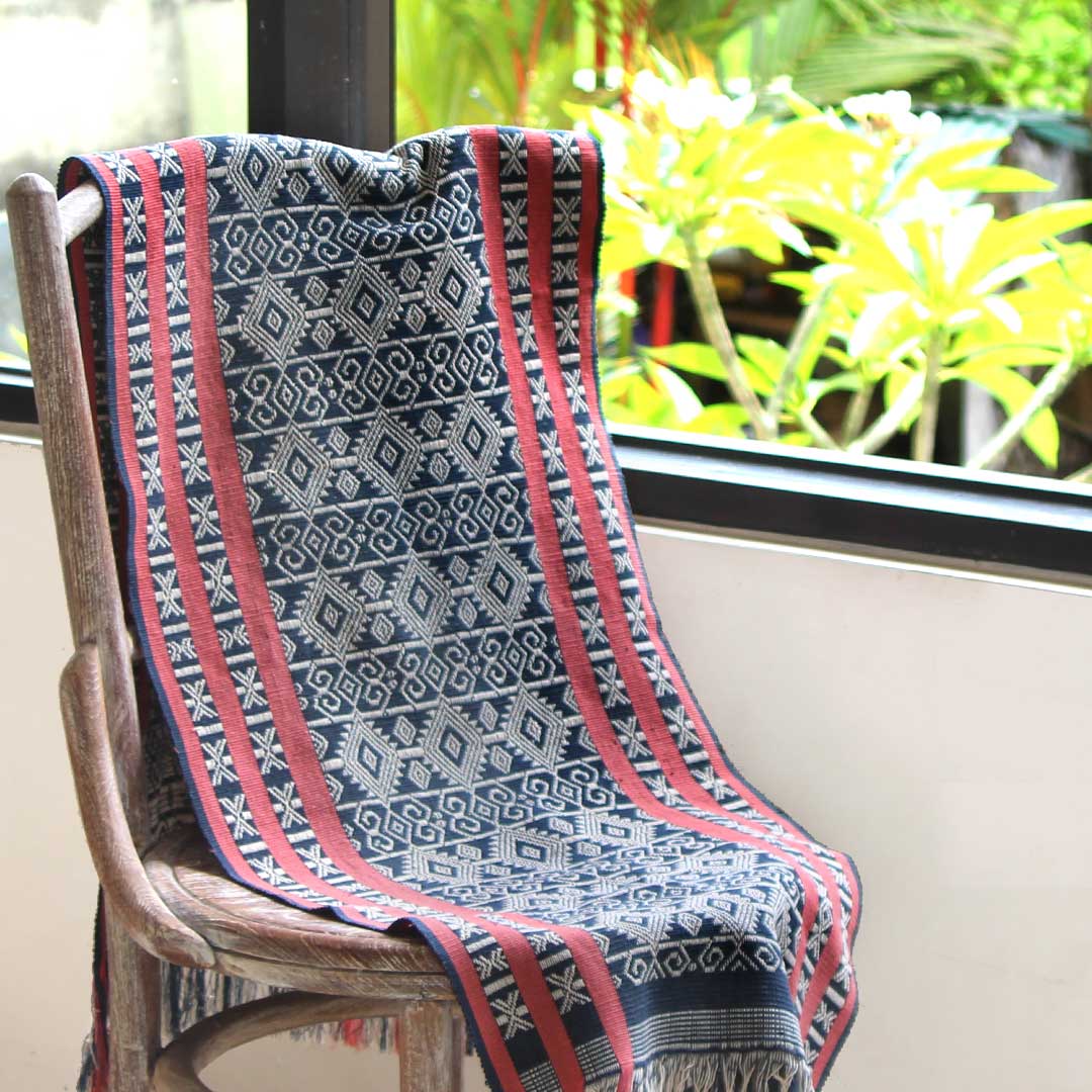 インドネシアのイカット織り