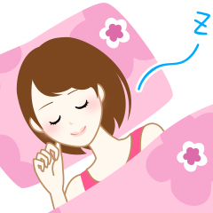 シルバークローブを塗って寝る女性の画像