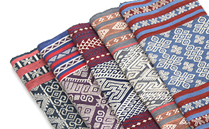 スンバ島の浮き織りイカット！パイクンの商品一覧